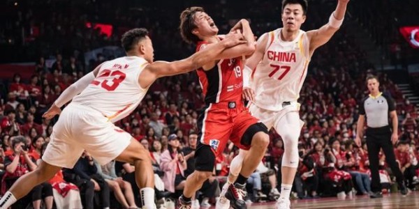 九游游戏中心-郭士强：中场我和大家强调相信中国男篮，必须做好防守控制对方